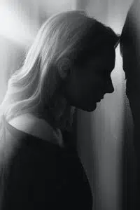 womans-silohouette-artistic-photography